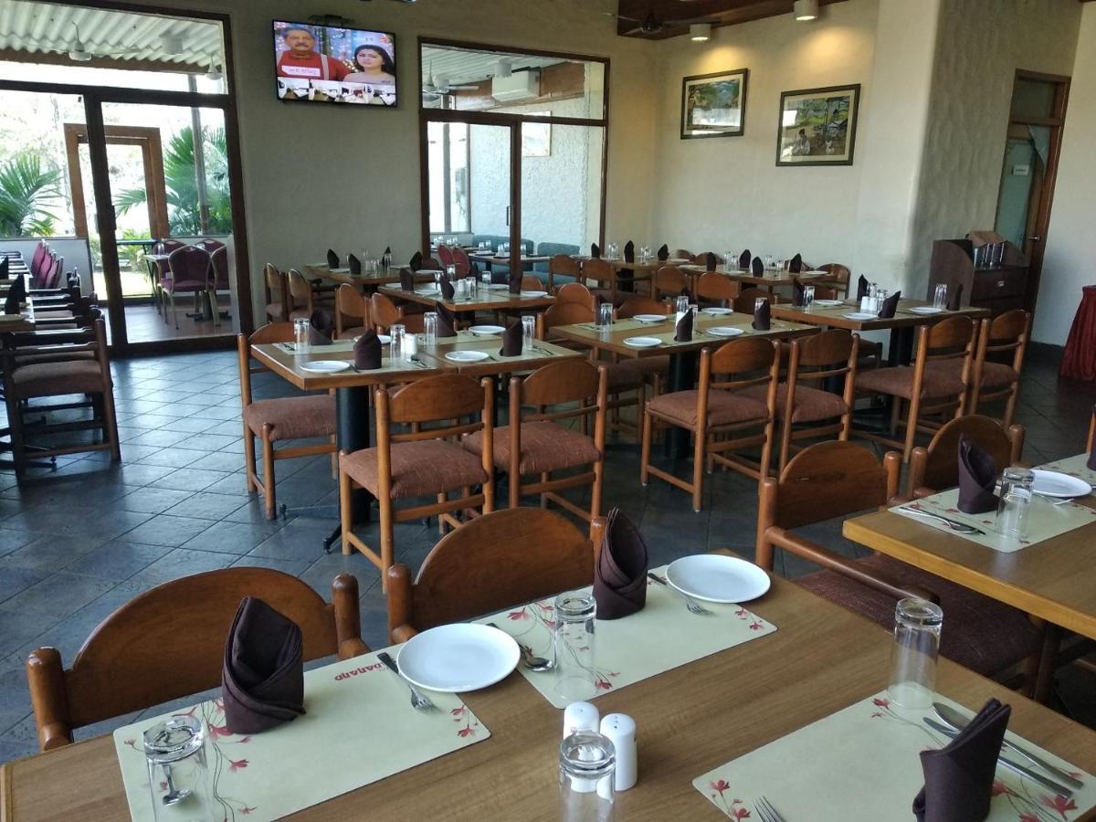 Chryso Hotels Pvt Ltd Ankleshwar Екстериор снимка